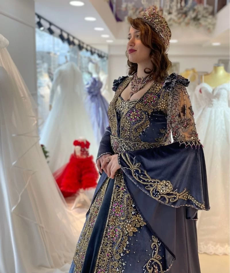 BİNDALLI MAVİ RENK