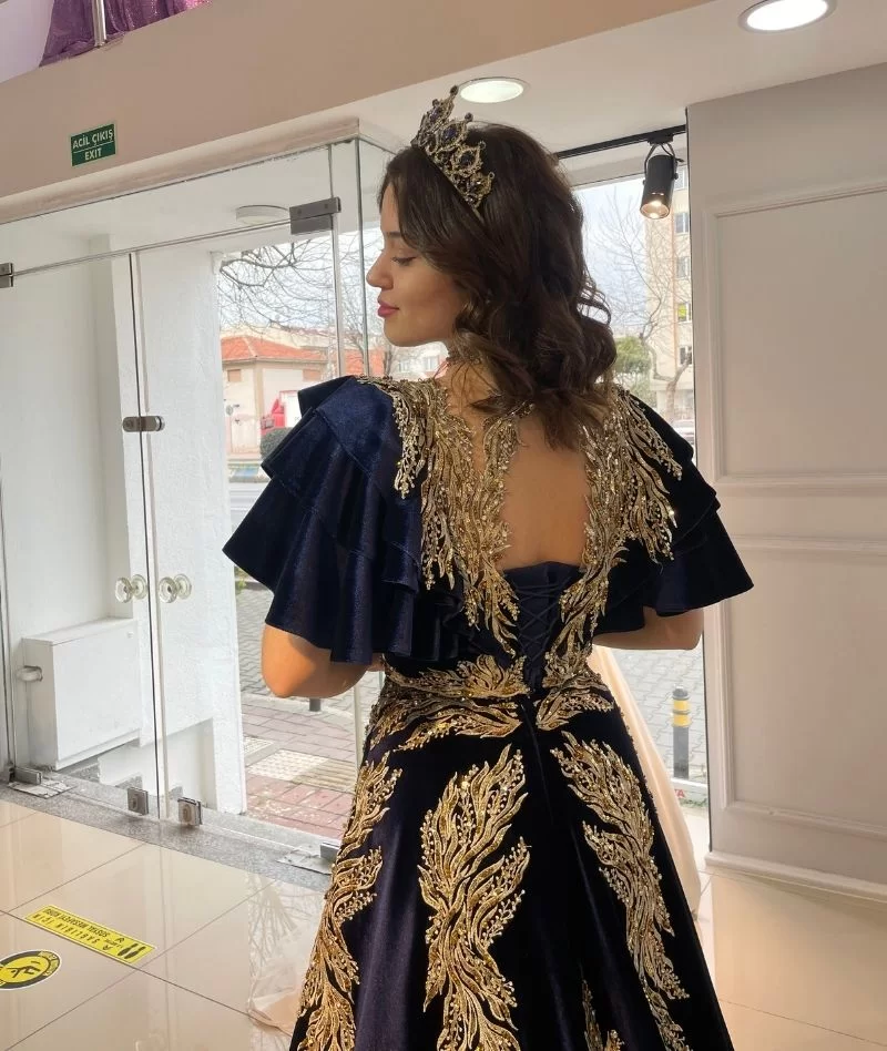 BİNDALLI MAVİ RENK